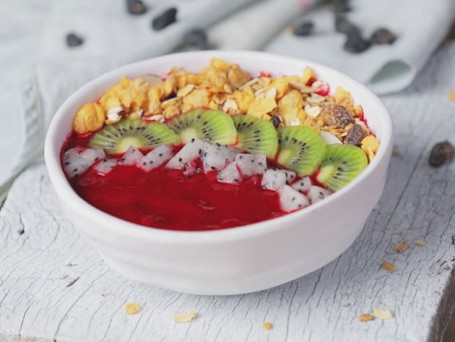 Berry Beet Smoothie Bowl