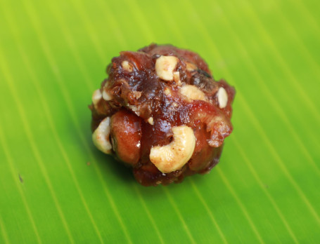 Dry Fruits Dates Laddu