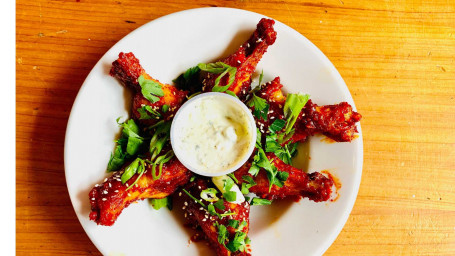 Sriracha Fried Chicken Wings