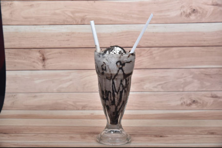 Oreo Crumble Shake