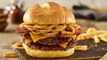 Hamburger Cheddar Doppio Con Bacon Bbq