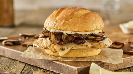 Panino Di Pollo Alla Griglia Svizzero Con Funghi Al Tartufo