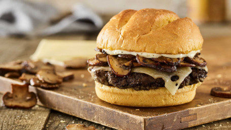 Hamburger Di Fagioli Neri Svizzeri Con Funghi Al Tartufo