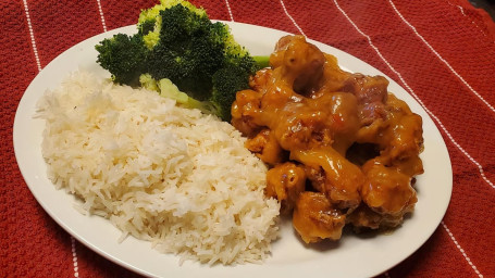 C11. Yum Yum Chicken With Broccoli