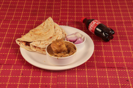 Chicken Curry Qtr 2 Pcs 2 Paratha Cold Drink 250 Ml Vinegar Onion