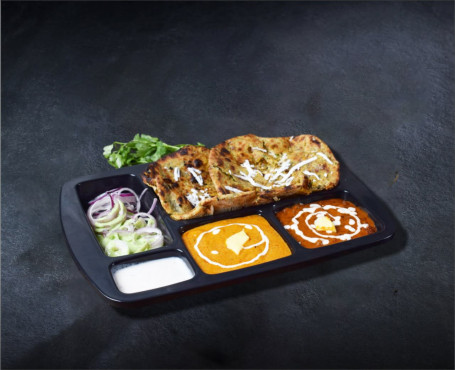 Mooli Chur Chur Naan Platter