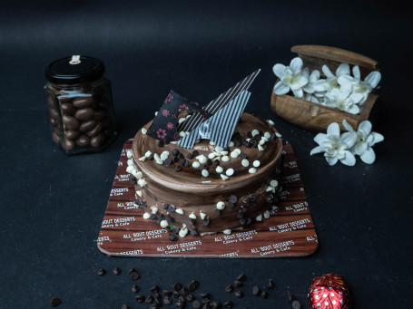 Chocochips Cake (1/2 Kg) (Eggless)