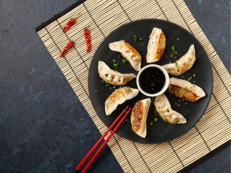 Veg Butter Pan Fried Momos