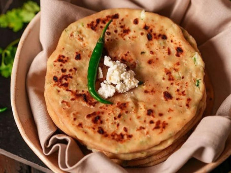 Paneer Stuffed Paratha [2Pcs]