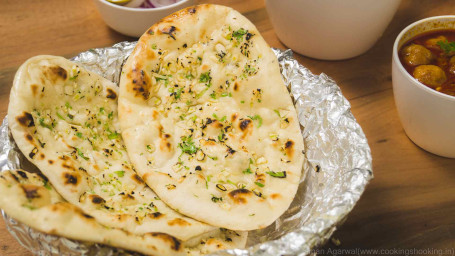 Garlic Naan(Butter)