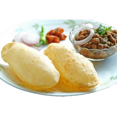 Chhola Bhatura (Plate 2 Pcs)