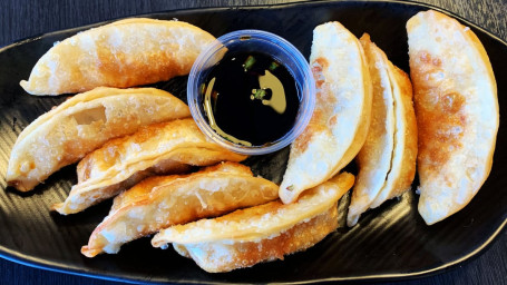 Choo Choo Gyozas (8 Pieces)