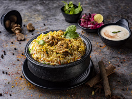 Tandoori Mushroom Matka Biryani