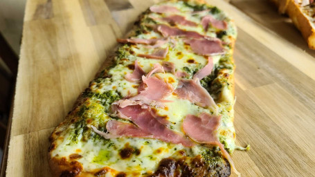 Prosciutto Pesto Flatbread