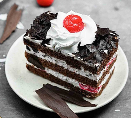 Black Forest[Pastry] 100Ml (2 Pcs)