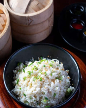 Wok Tossed Garlic Rice