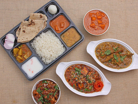 Chicken Sagwala Thali