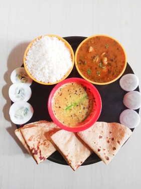 Soyabean Masala Thali