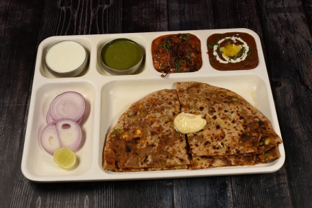 Aloo Onion Garlic Paratha Platter