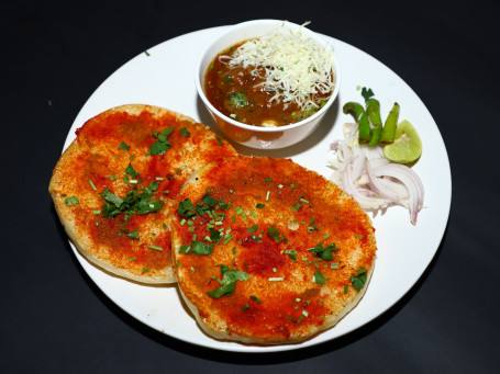 Cheese Chole Kulche Masala Kulcha