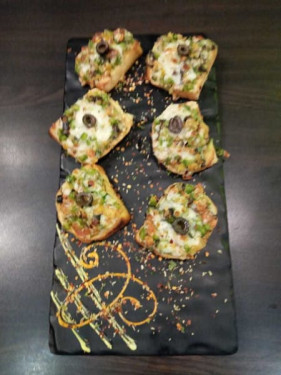 Evergreen Bruschetta