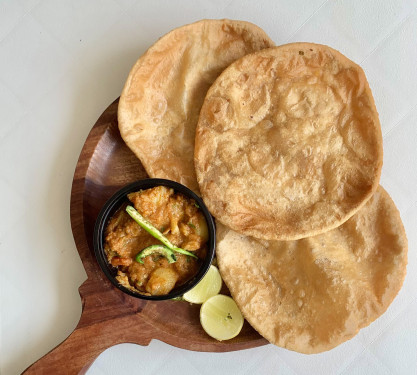 Aloo Poori Chaas