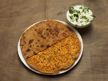 Butter Paneer Paratha (1 Pc)