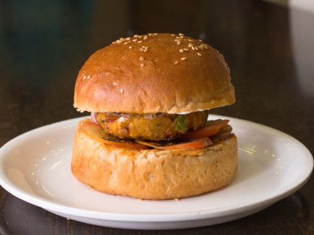 Aloo Tikki Burger (Serves 1)