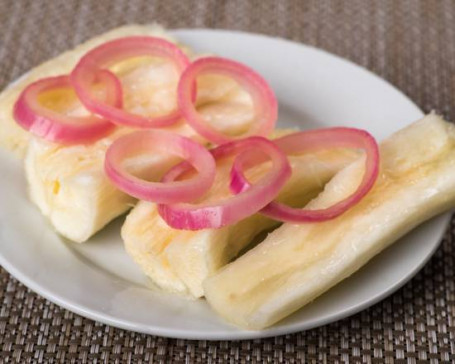 Yuca Encebollada