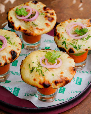 Dal Makhani Baby Naans