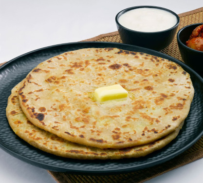 2Pcs Pyaj Paratha Curd