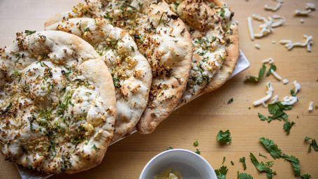 Garlic Naan Platter