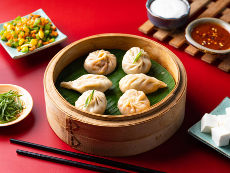 Assorted Box Veg Steamed Momos (6Pcs)