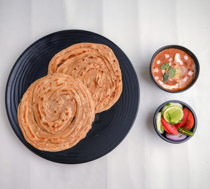 Dal Makhani With 02 Laccha Paratha