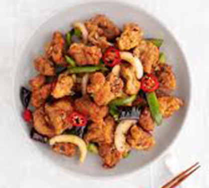 Wok Fried Chicken Tossed In Chilli Sauce