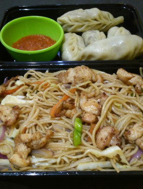 Chicken Chowmein Chicken Momos (5 Pcs)