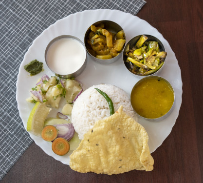 Mini Maihang Veg Thali