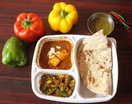 Butter Roti With Paneer Butter Masala