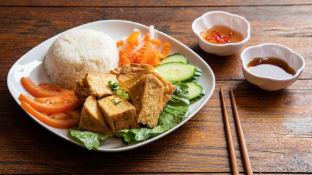 Vegetarian Rice With Tofu Com Chay