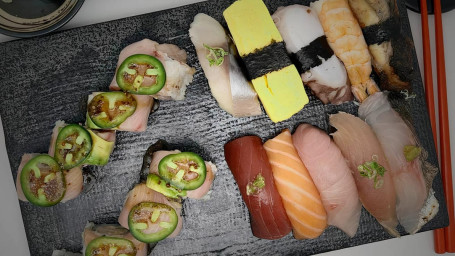 Assorted Sushi (10Pcs) With Your Choice Of One Special Roll