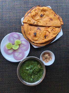 Sarso Ka Saag With Makke Ki Roti (2 Pcs) (300 Ml)