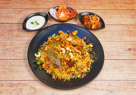 Special Cashew Paneer Biryani Paneer Manchurian Biryani