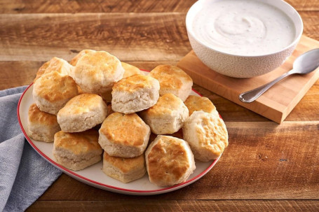 Biscotti Tipici Fatti In Casa E Salsa Di Segheria