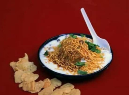 Dahi Papdi Chaat (Delhi Chaat)