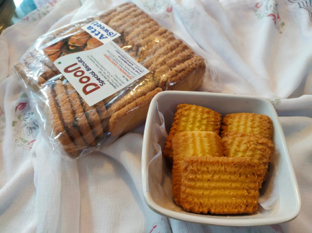 Spl Atta Biscuits 300 Gms (Salted)