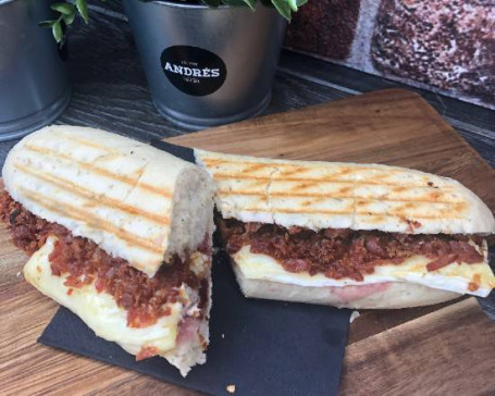 Crispy Bacon, Brie Cranberry Panini