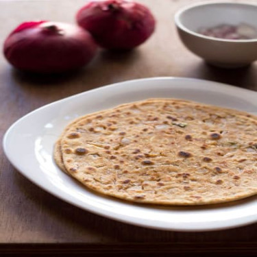 Stuffed Achari Aloo Paratha With Salad Chutney Butter