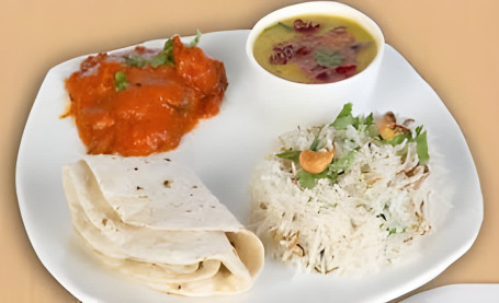 Normal Thali (Dal Makhani Mix Veg Rice Roti Salad Chutney).