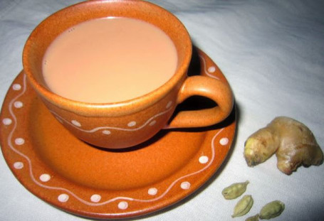 Ginger Elaichi Chai Serves 2)