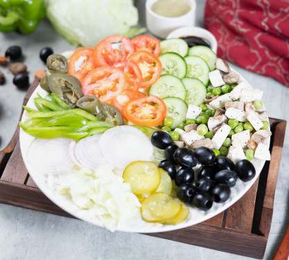 Guru Garlic Paneer Mutter Mushroom Salad